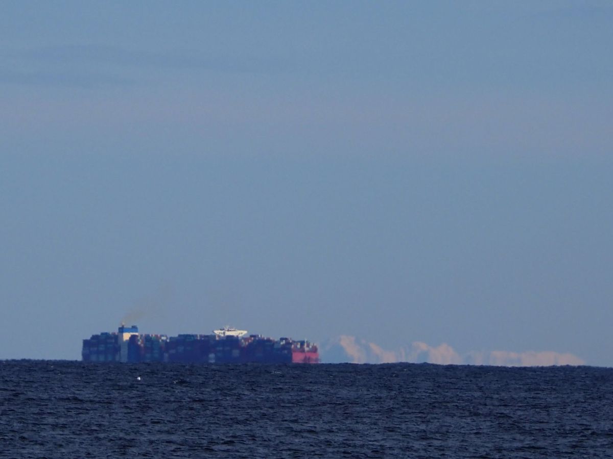 Blick auf die „Eisberge“ vor&nbsp;Albenga…